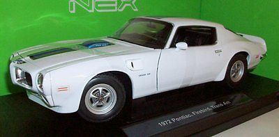 Welly 1/18 PONTIAC Firebird Transam 1972 White/Blue